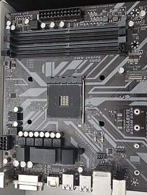 GIGABYTE B450M DS3H  Motherboard with AM4 Socket